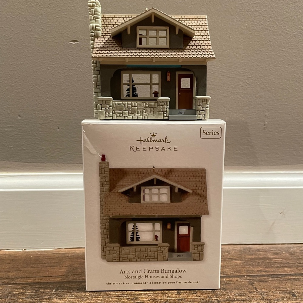 Arts and Crafts Bungalow - Hallmarked Keepsake collectors edition ornament.